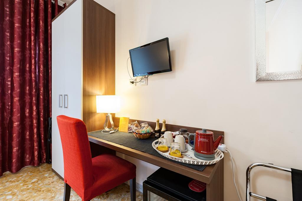 Vatican Golden Bed & Breakfast *